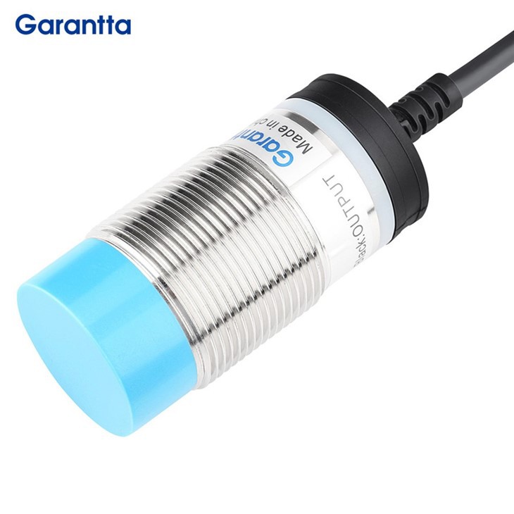 장거리 유도형 근접 센서